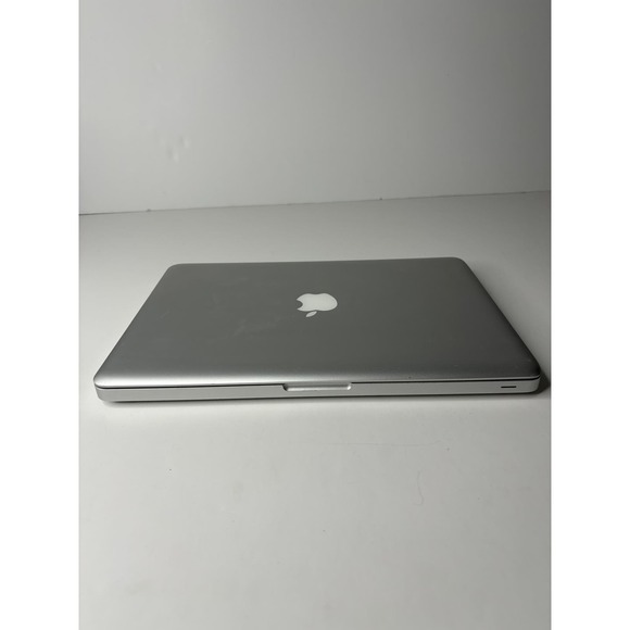 MacBook Pro (13inch, mid 2012) intel core i5, 8gb EXCELLENT - Picture 3 of 6